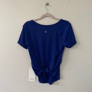 Lululemon blue tie back shirt